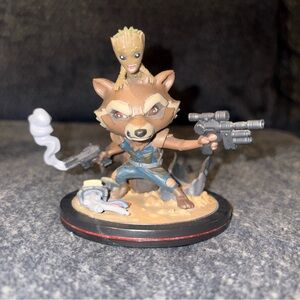 QMX Marvel Rocket and Groot Figure